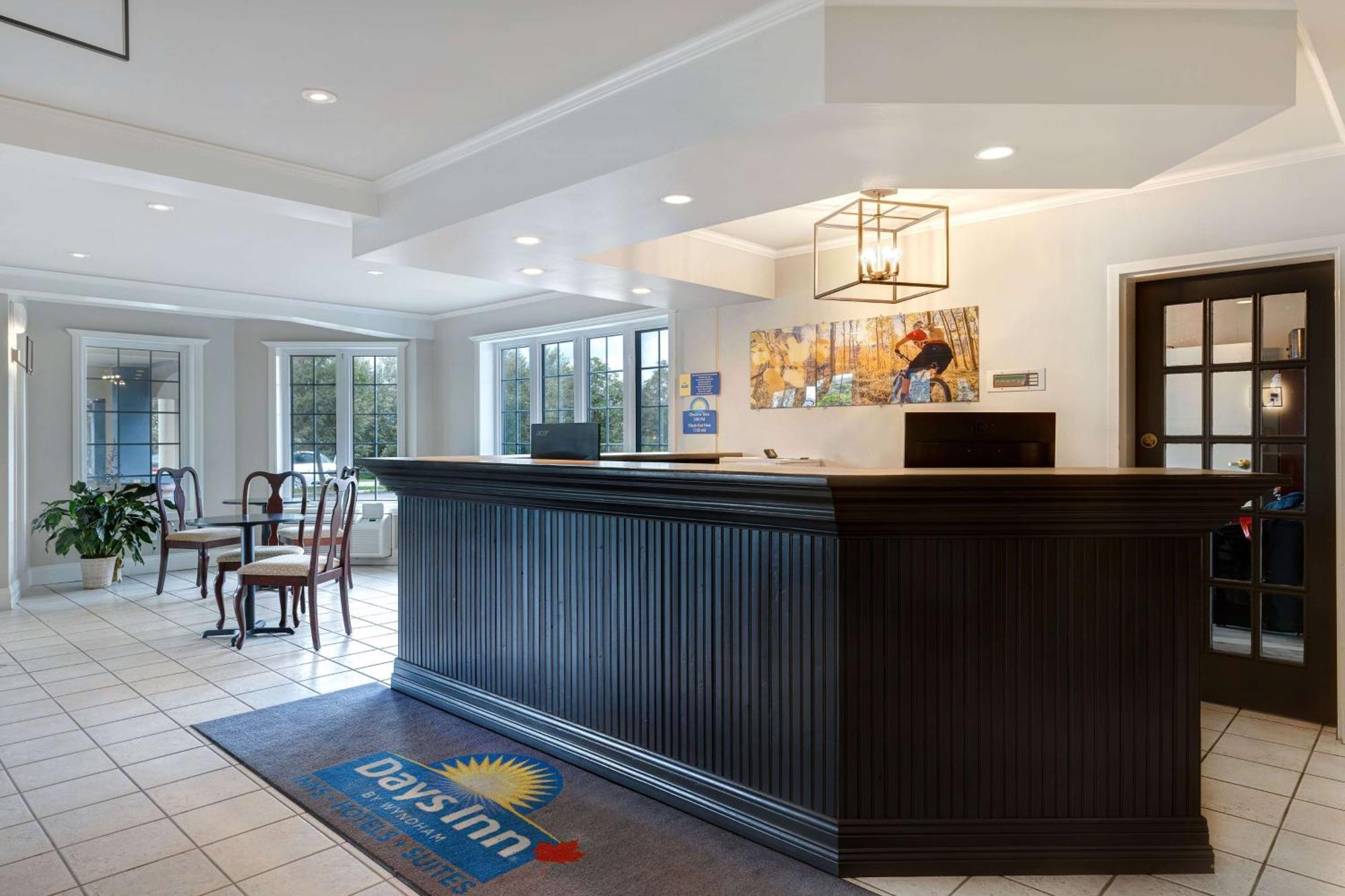 Days Inn By Wyndham Edmundston Exteriér fotografie